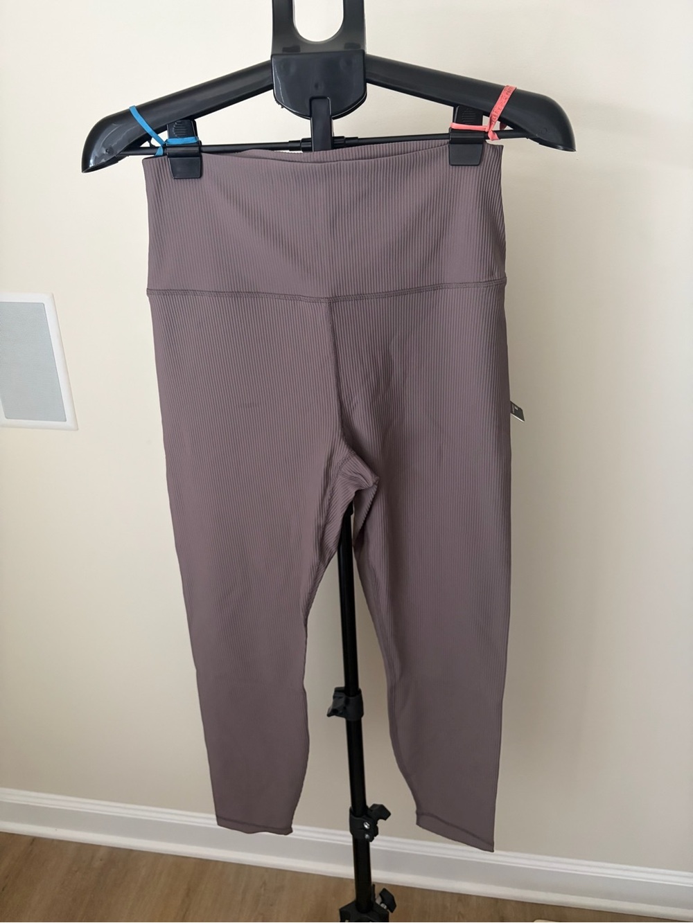 90 Degree by Reflex Ribbed High-Waist Crop Leggings, Color "Iron" XL